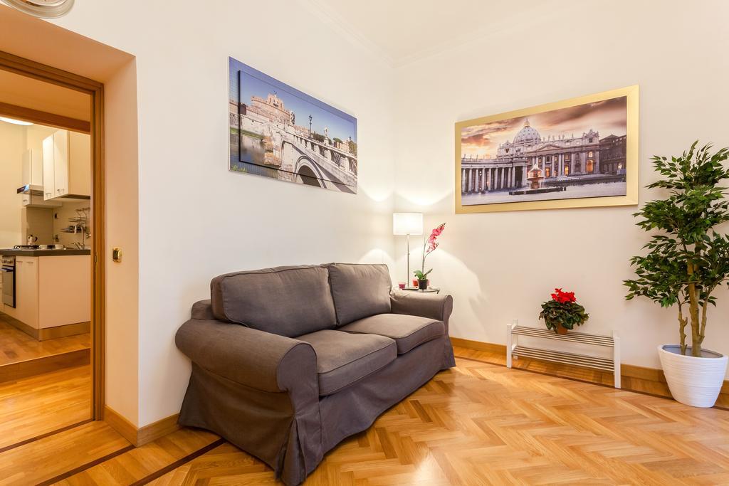 Vatican Loris House Holiday home *