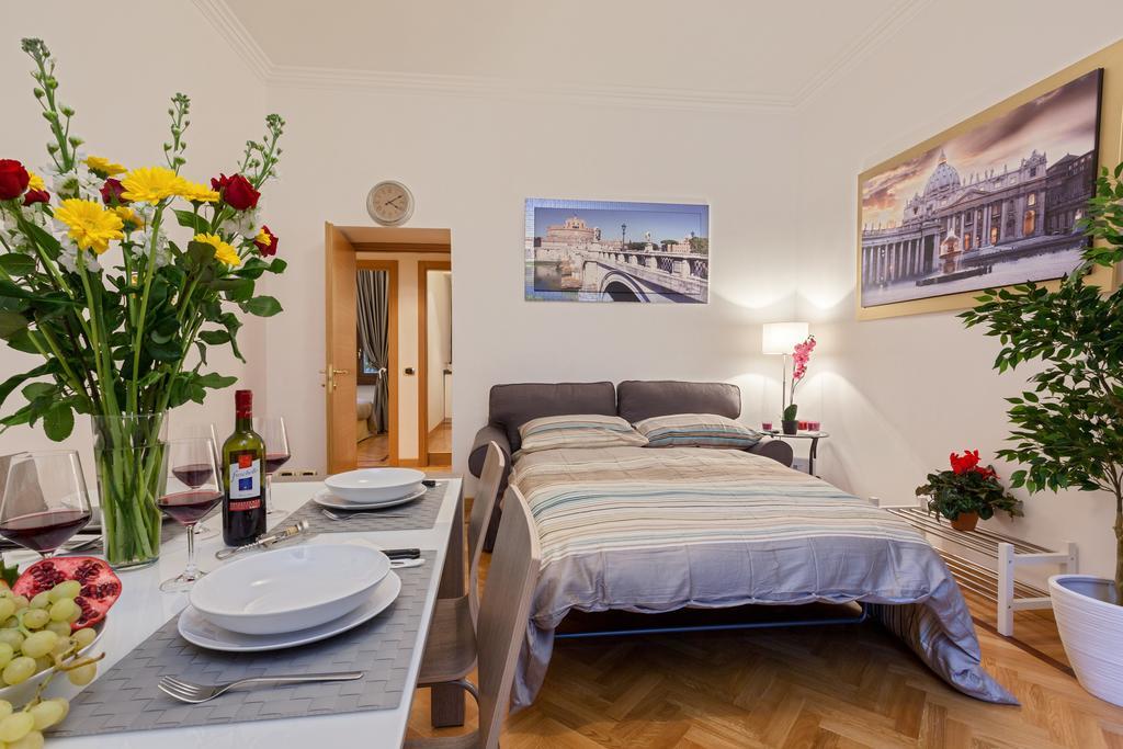 Holiday home Vatican Loris House