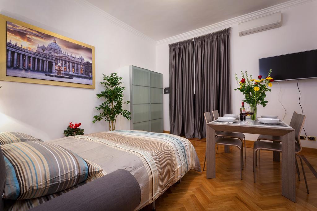 Vatican Loris House Holiday home *