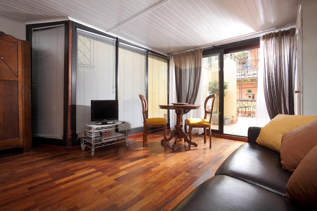 That's Amore Apartment *