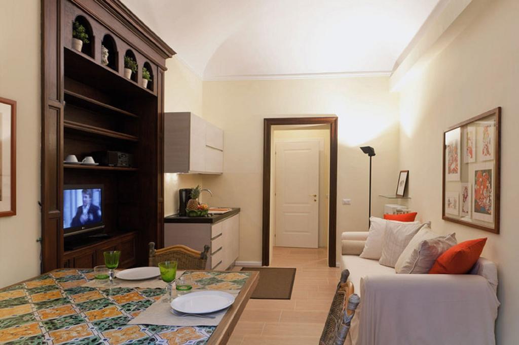 Teverecentro Apartment *