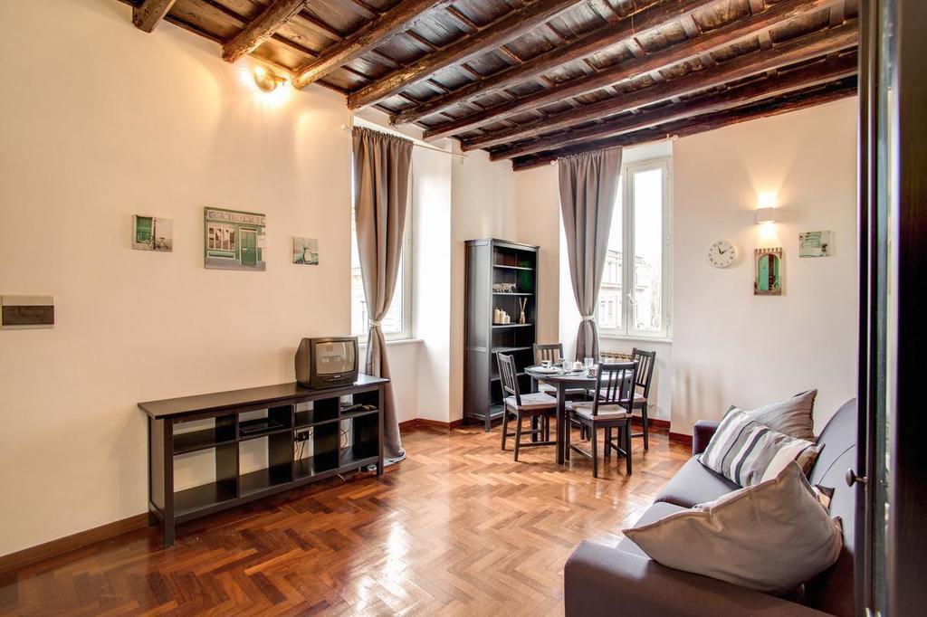 Over The Ghetto Apartment Rome