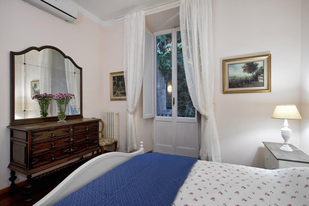 Apartment Fontana De Trevi Rome