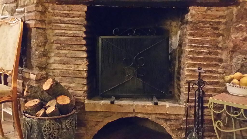 Casale Di Caccia * Rome