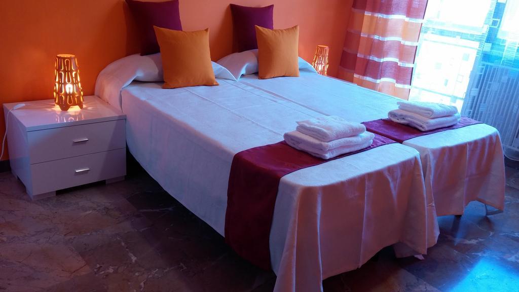 Guest house Famous *