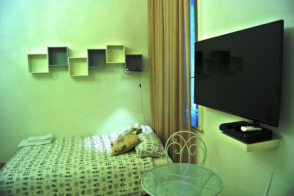 Giuseppe Avezzana Apartment