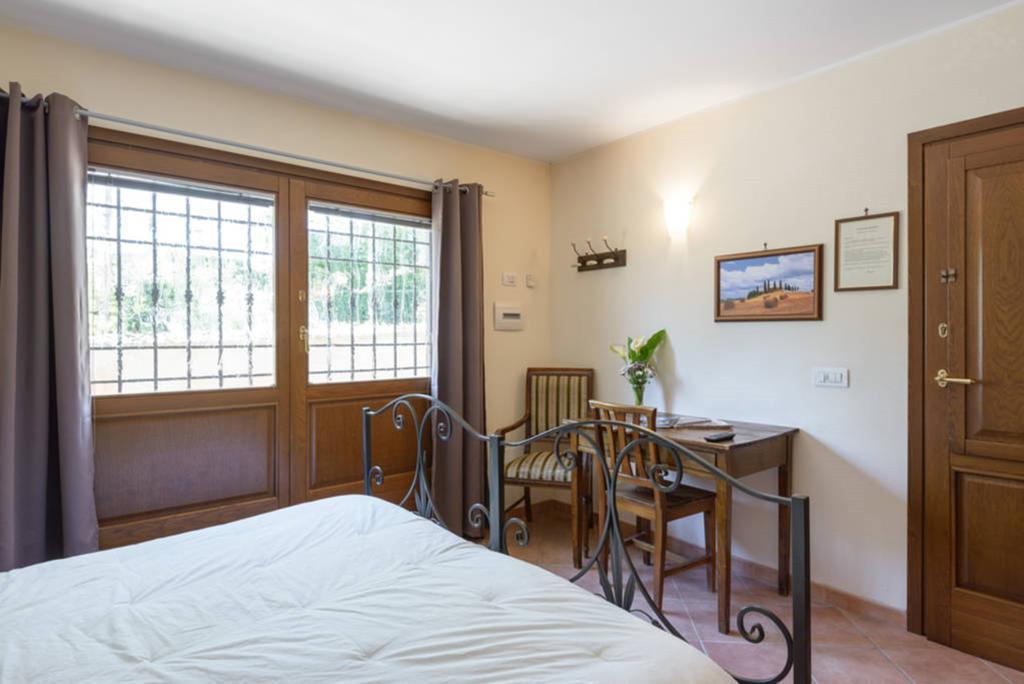 Bed & Breakfast La Valle Dei Casali Com 3*