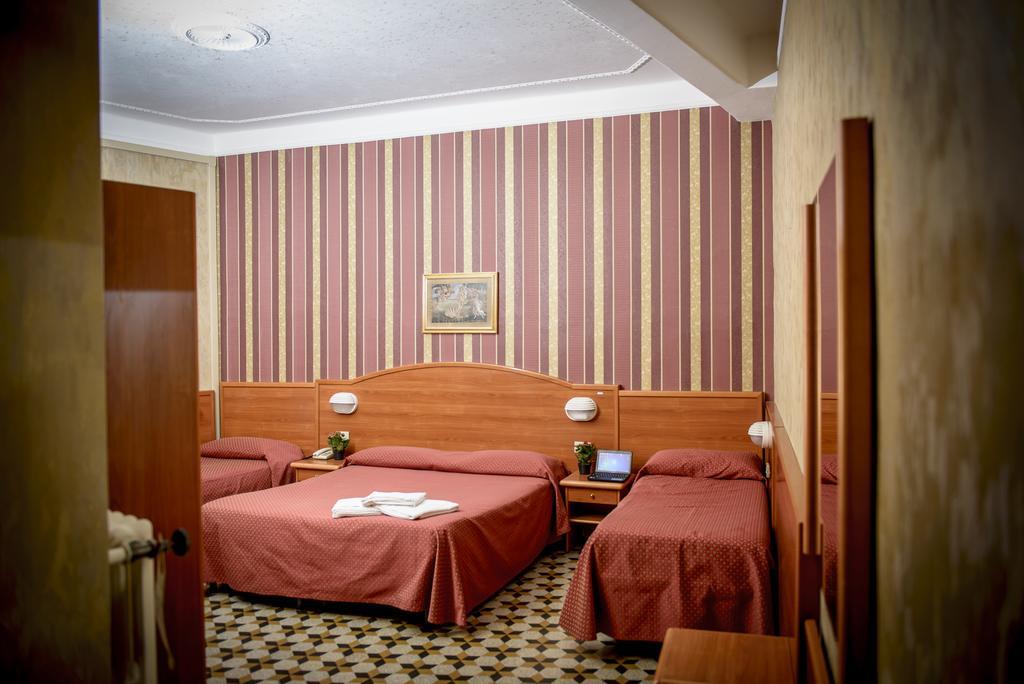 Emmaus 3* Rome