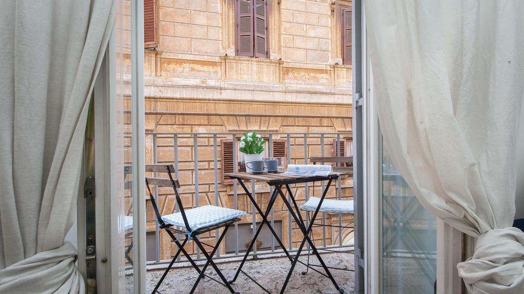 Arenula Balcony Apartment
