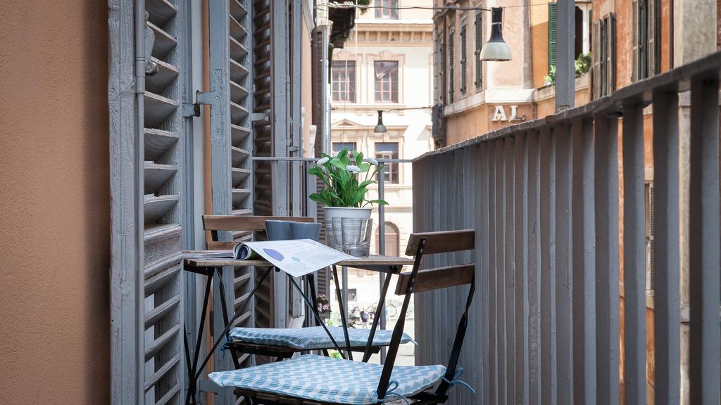 Arenula Balcony