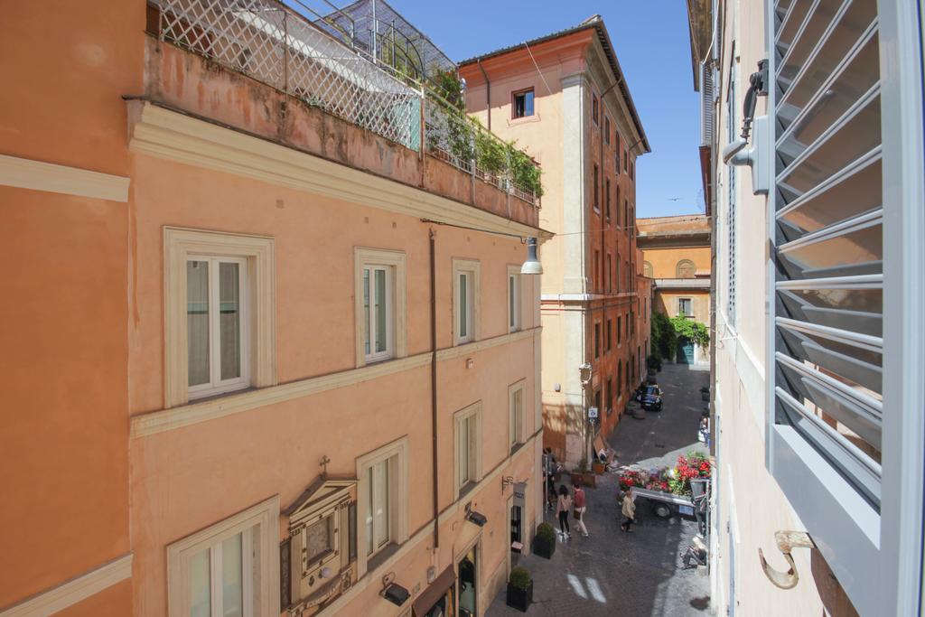 Living Rhome - Condotti Rome