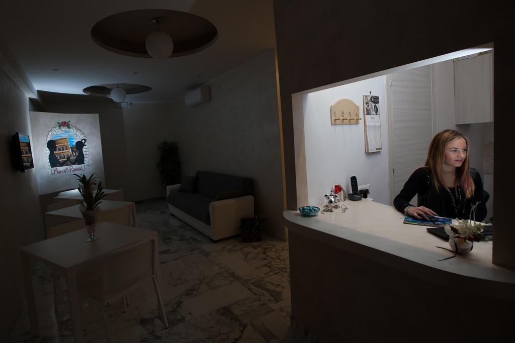 Momenti Romani Bed & Breakfast