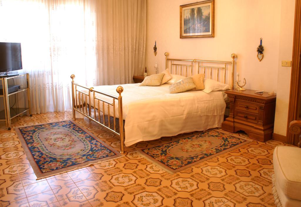 La Venere Di Rosi Apartment *