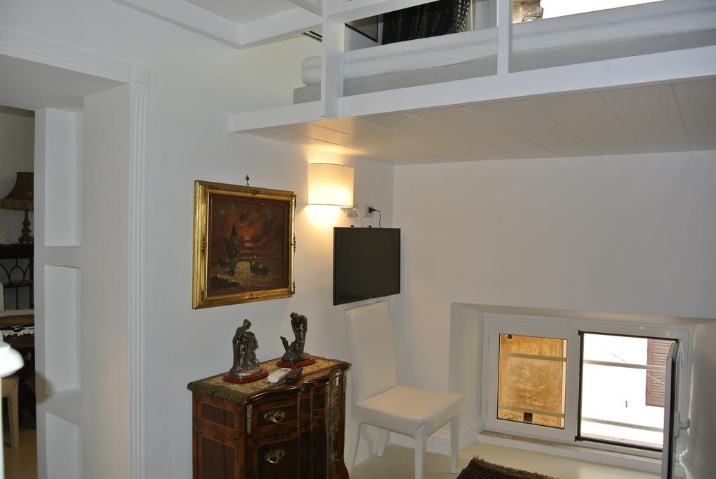 Pantheon Domus Valentino Apartment *