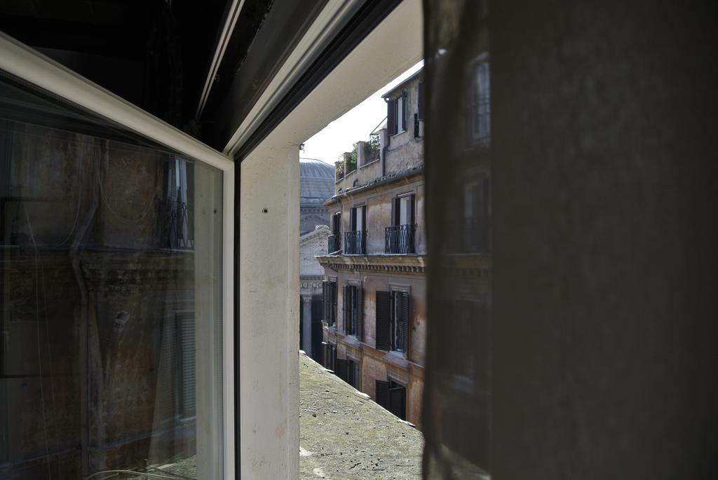 Pantheon Domus Valentino *