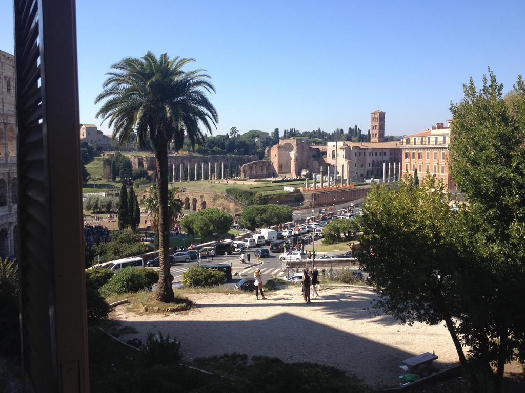 Romance Al Colosseo Apartamento Roma