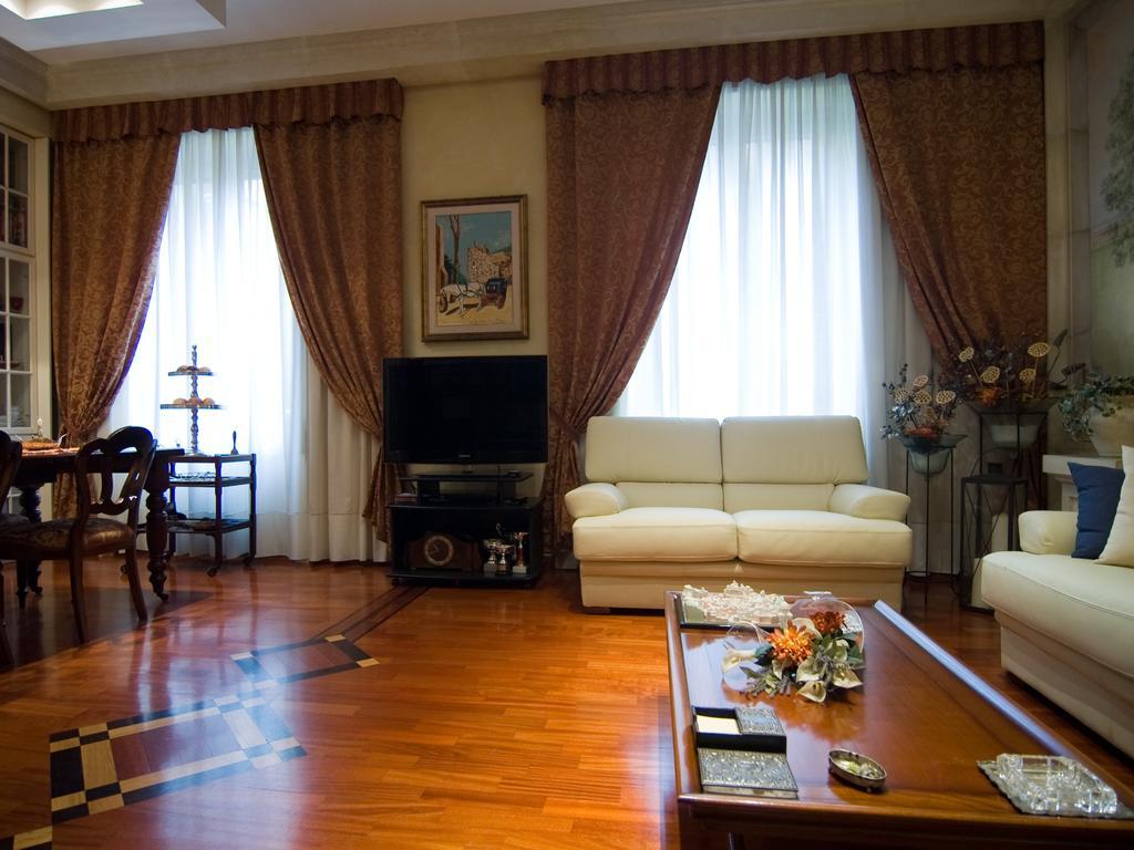 Couette-café Les Suites Rome