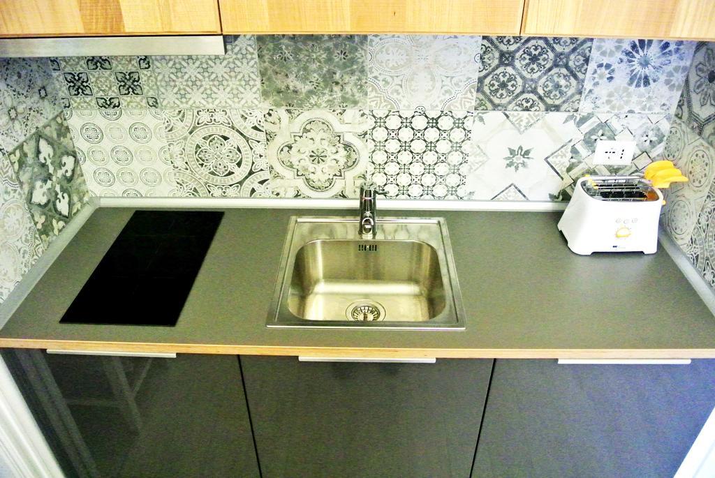 Giuseppe Avezzana Apartment Rome