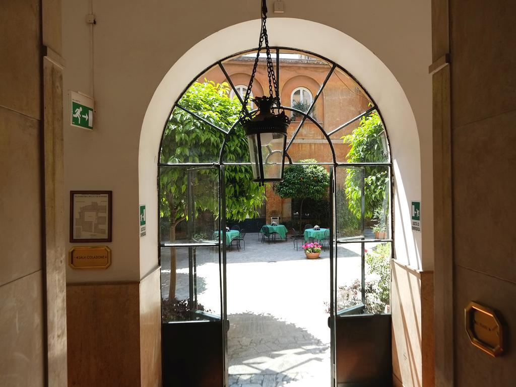 Casa Di Santa Francesca Romana A Ponte Rotto 2* Rome