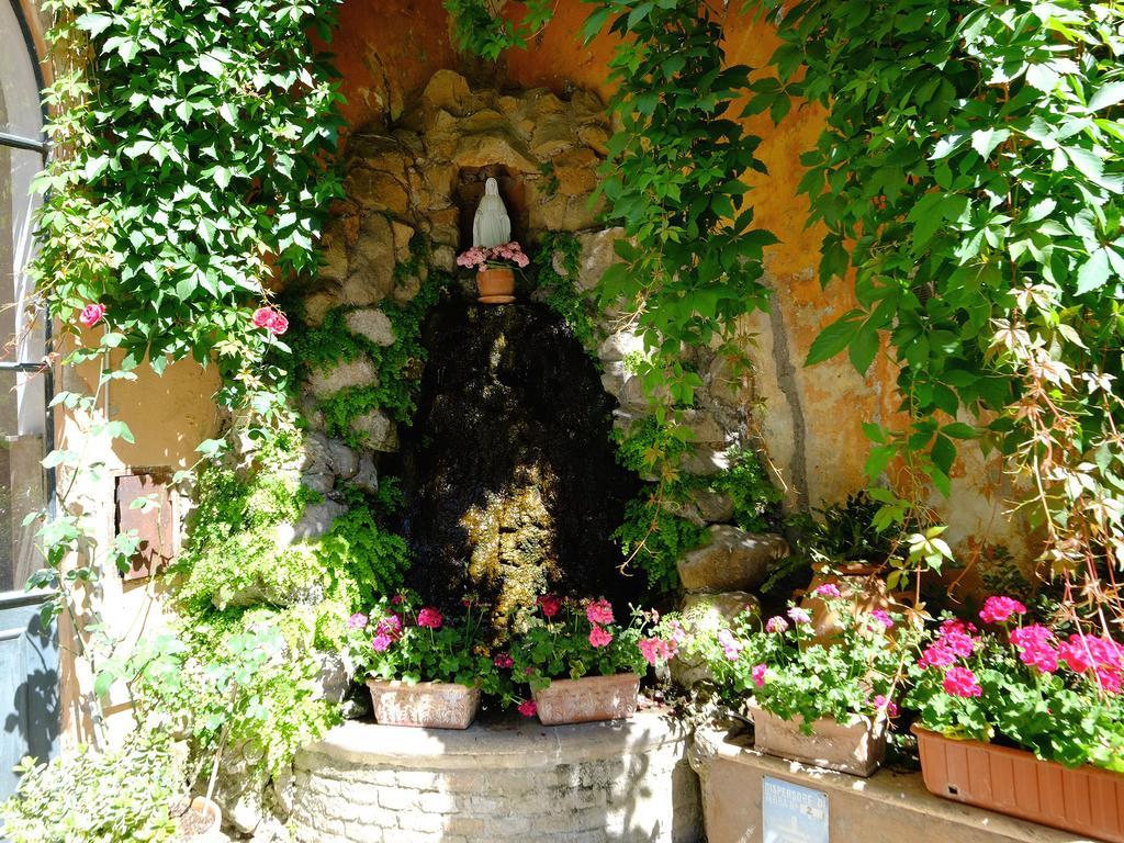 Maison d'hôtes Casa Di Santa Francesca Romana A Ponte Rotto 2*