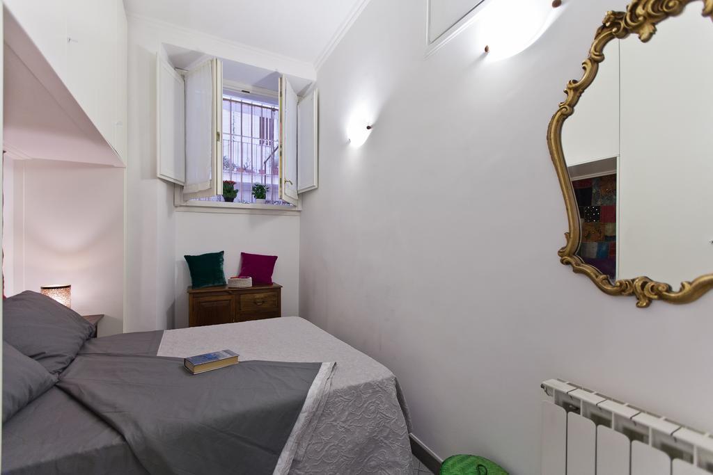 Gianicolo House