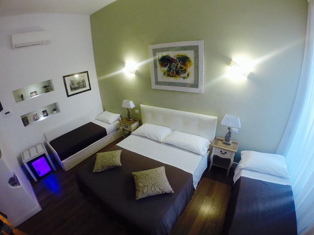 Tre R Colosseo Bed & Breakfast Rome