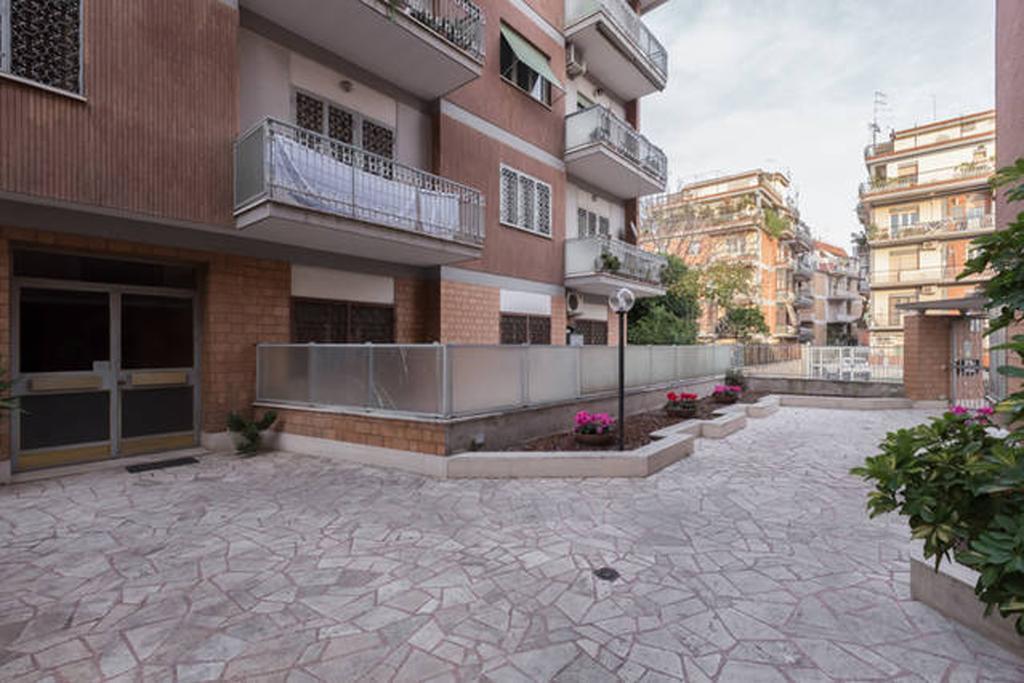 Pirhouse Apartment Rome