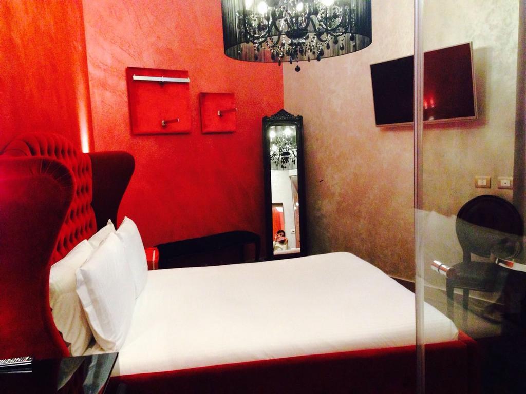 Irooms Station Guest house 4*
