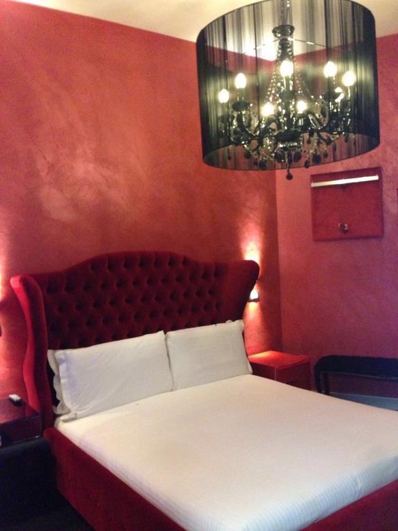 Irooms Station Guest house 4*