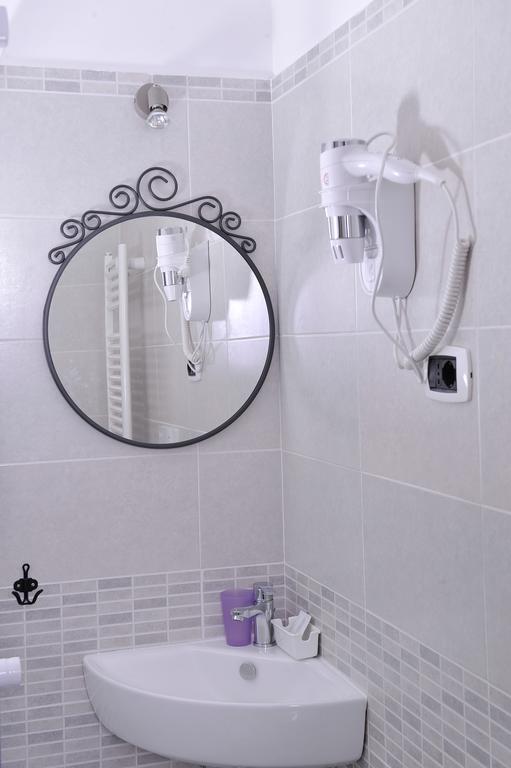 Vica Pota Guest house