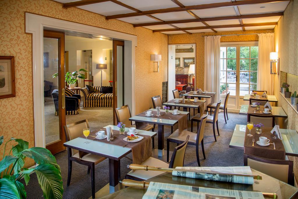 Panama Garden Hotel 4*