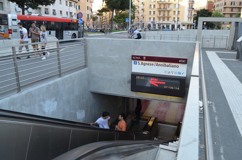 Al171 Tourist Close Metro B1 - Sant'agnese Annibaliano Appartement
