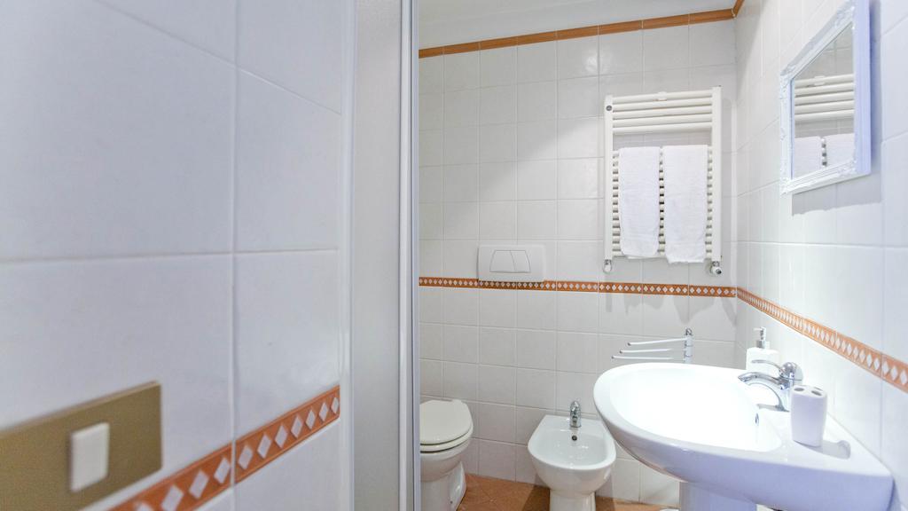 Apartment In - San Pio Rome