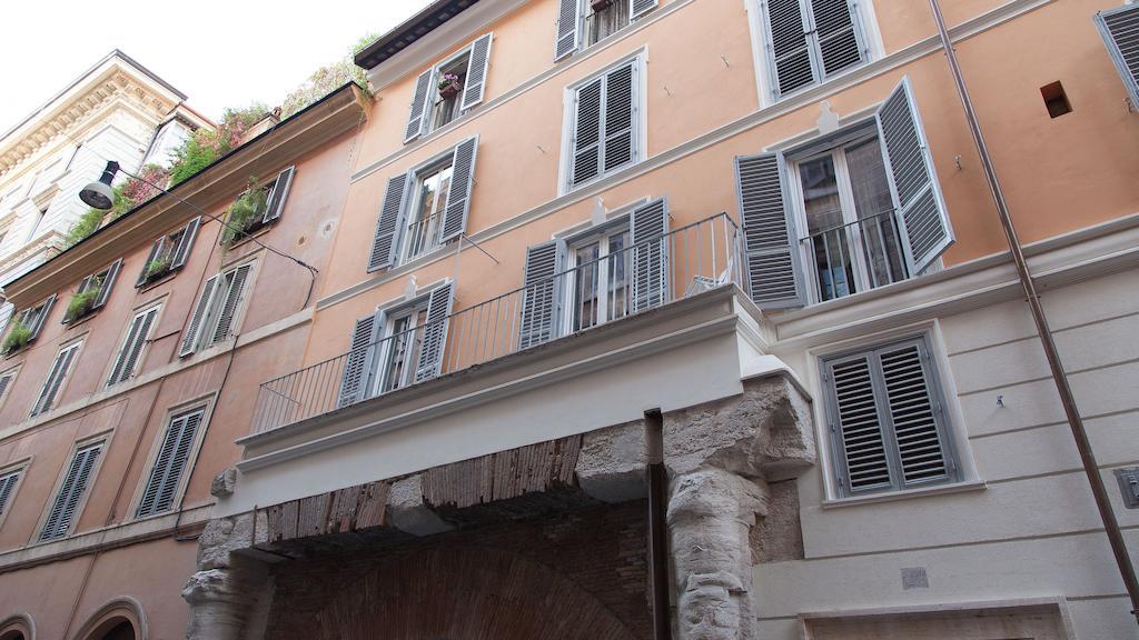 Arenula Balcony * Rome