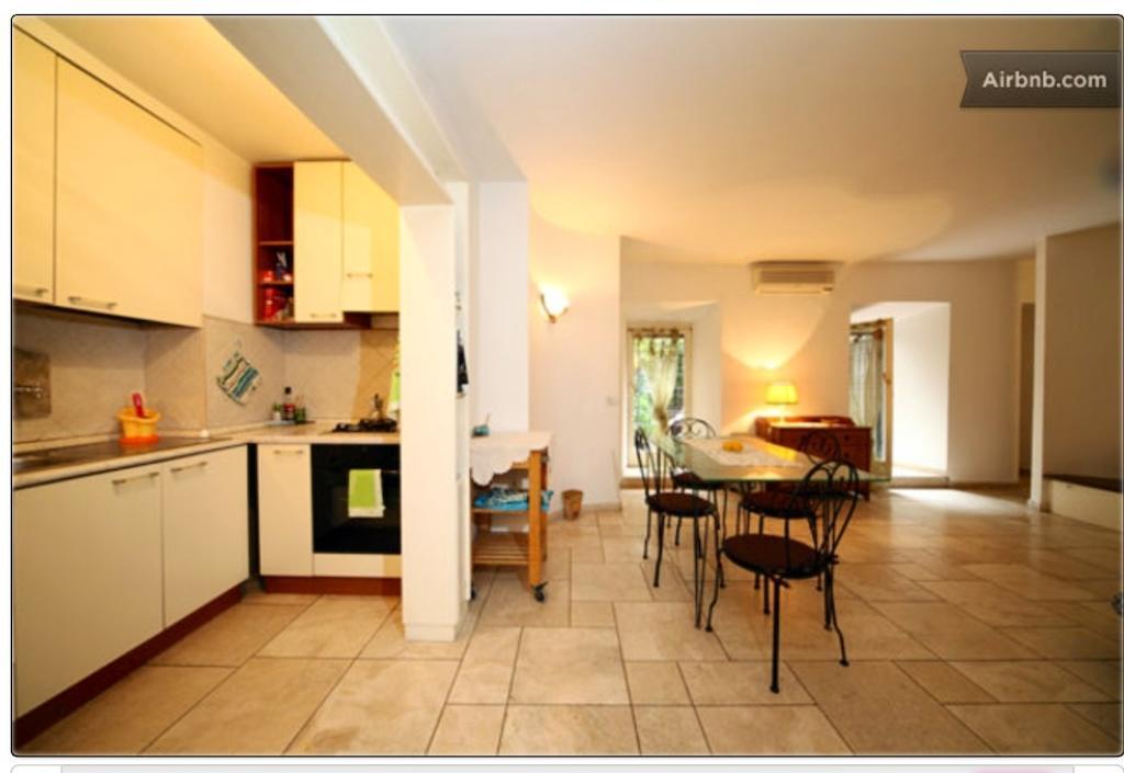 Apartment Portico
