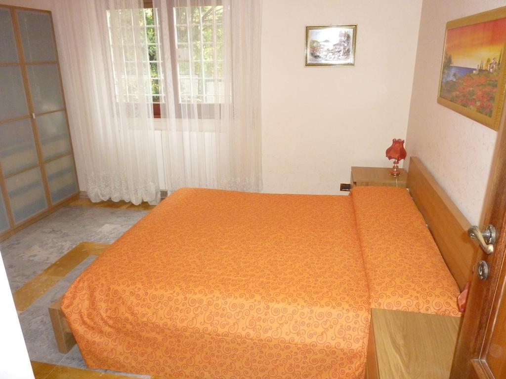 Apartment Alma Rome