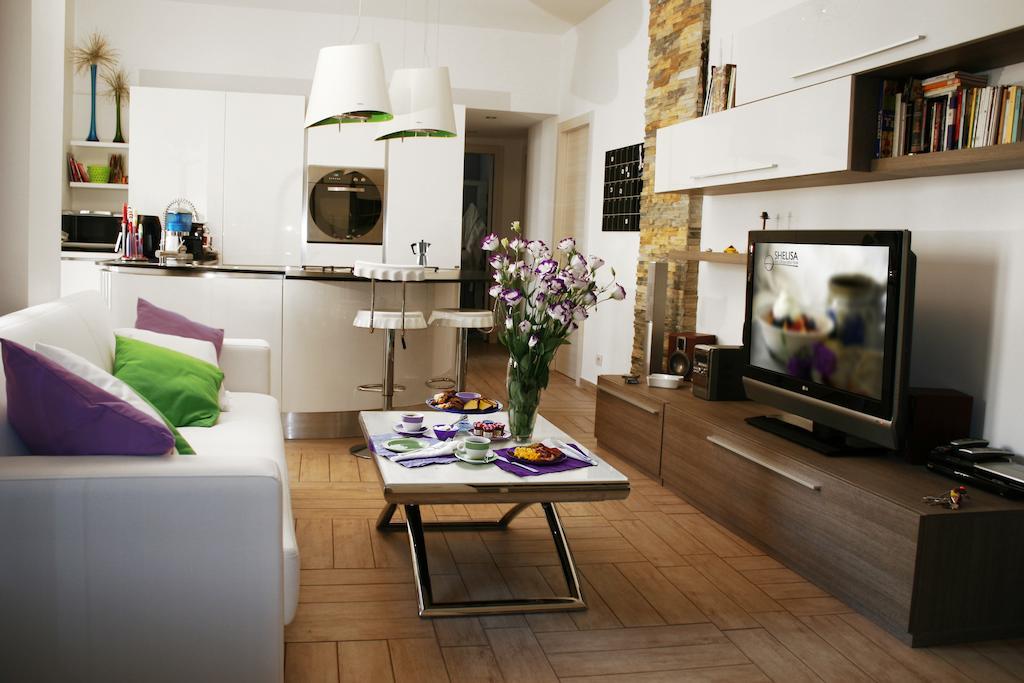 Acomodação com café da manhã  Shelisa B&B 3*