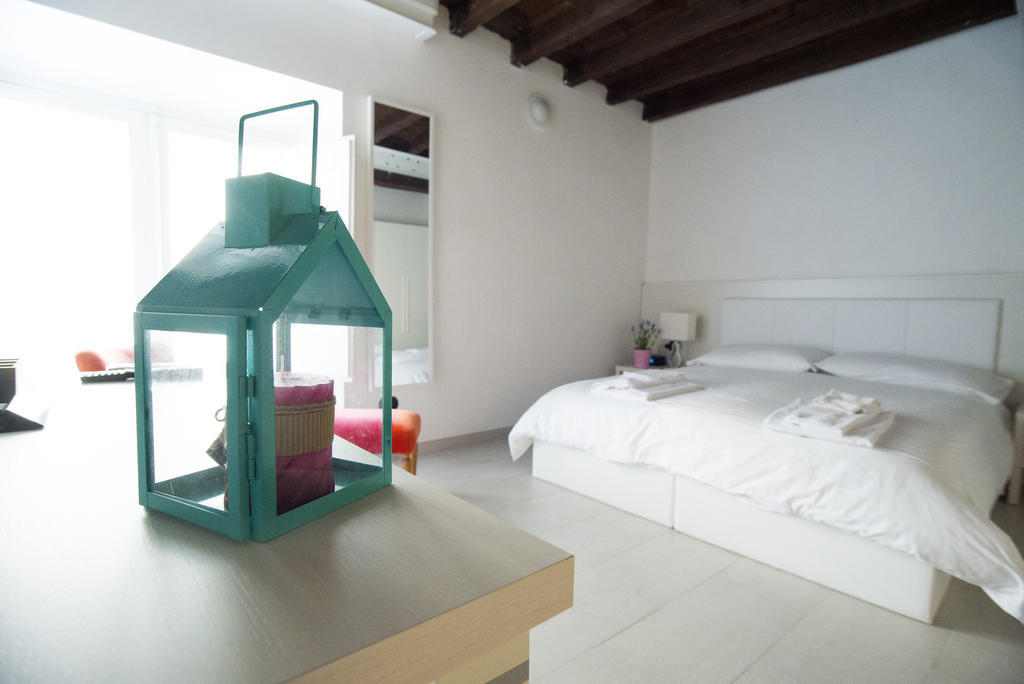 Guest house Flowers Apartments Rome