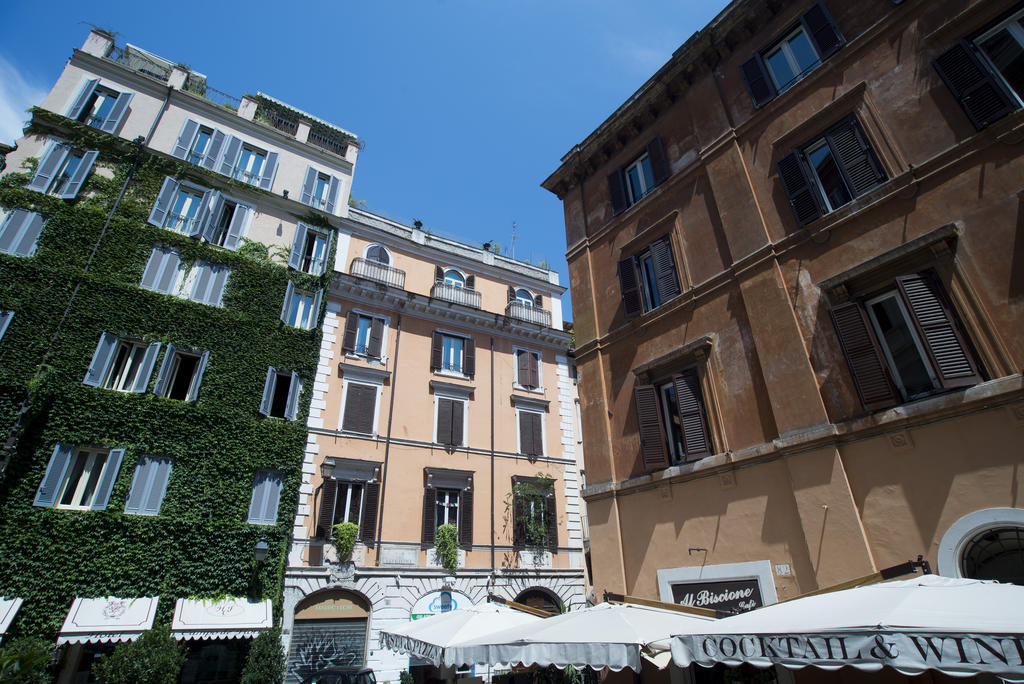Flowers Apartments Rome