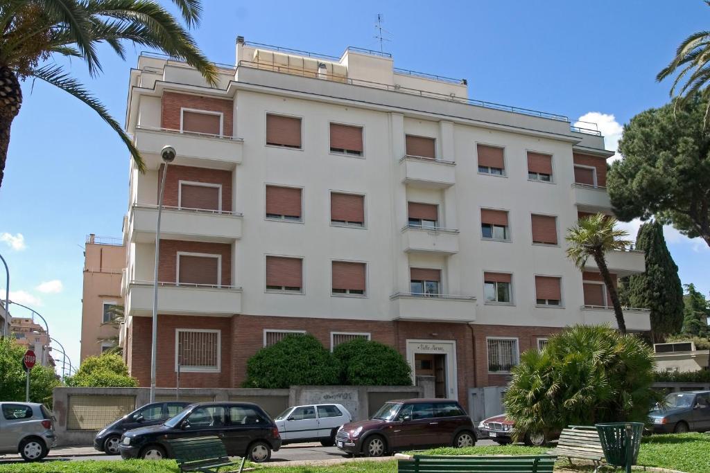 Maria Hotel 4*