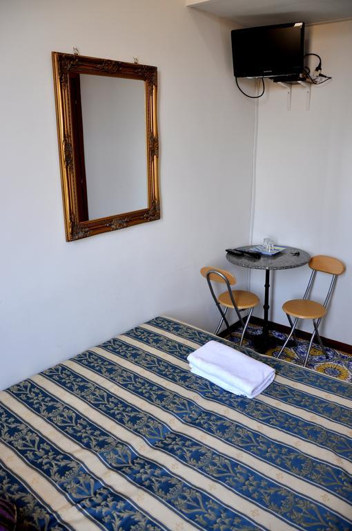 Couette-café Ariosto Rome