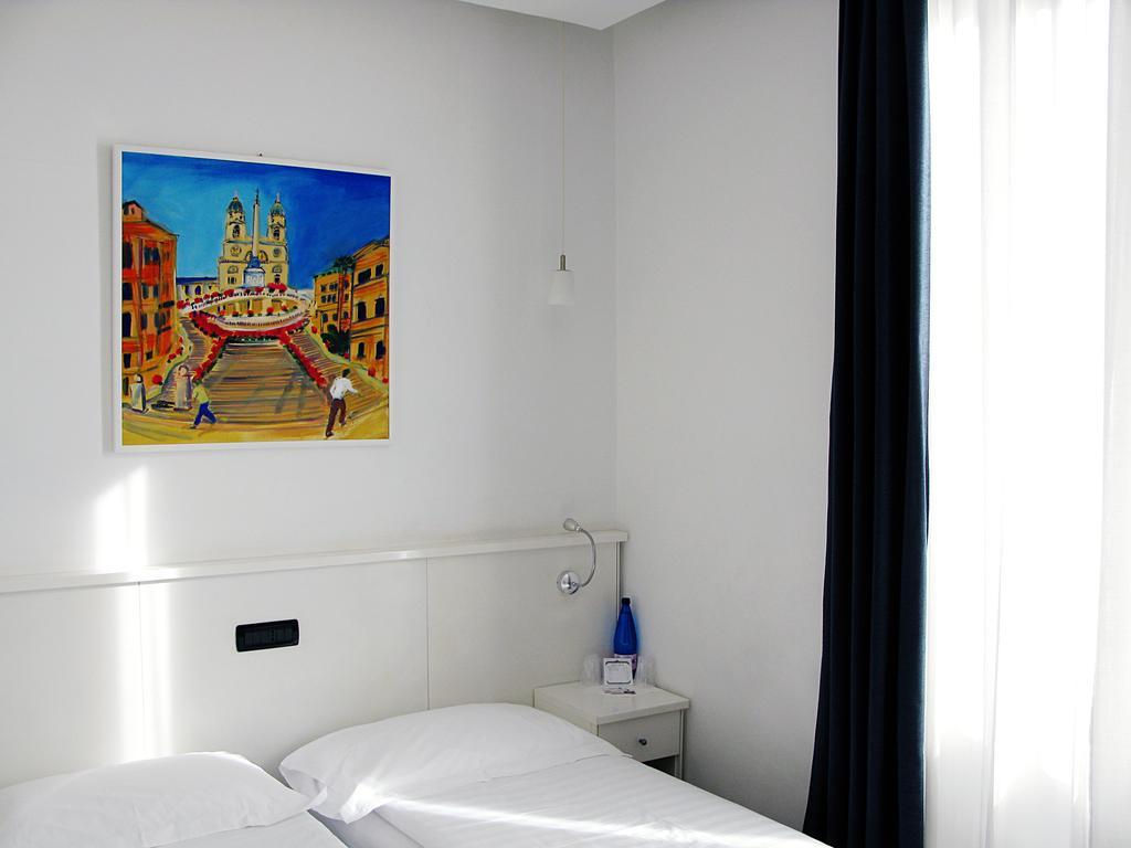 Hotel Continentale Rome