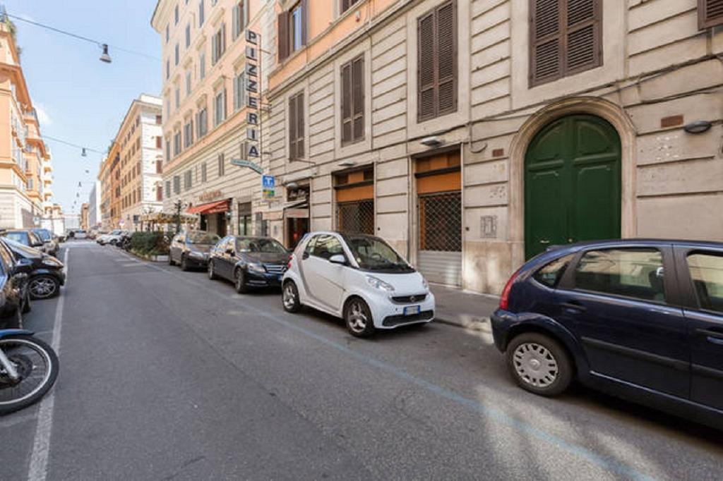 Rome Apartment With Terrace Autonomous Rome