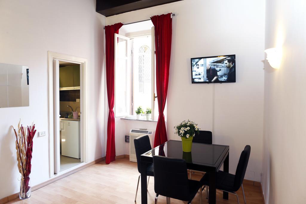 Home'N Rome - Spagna
