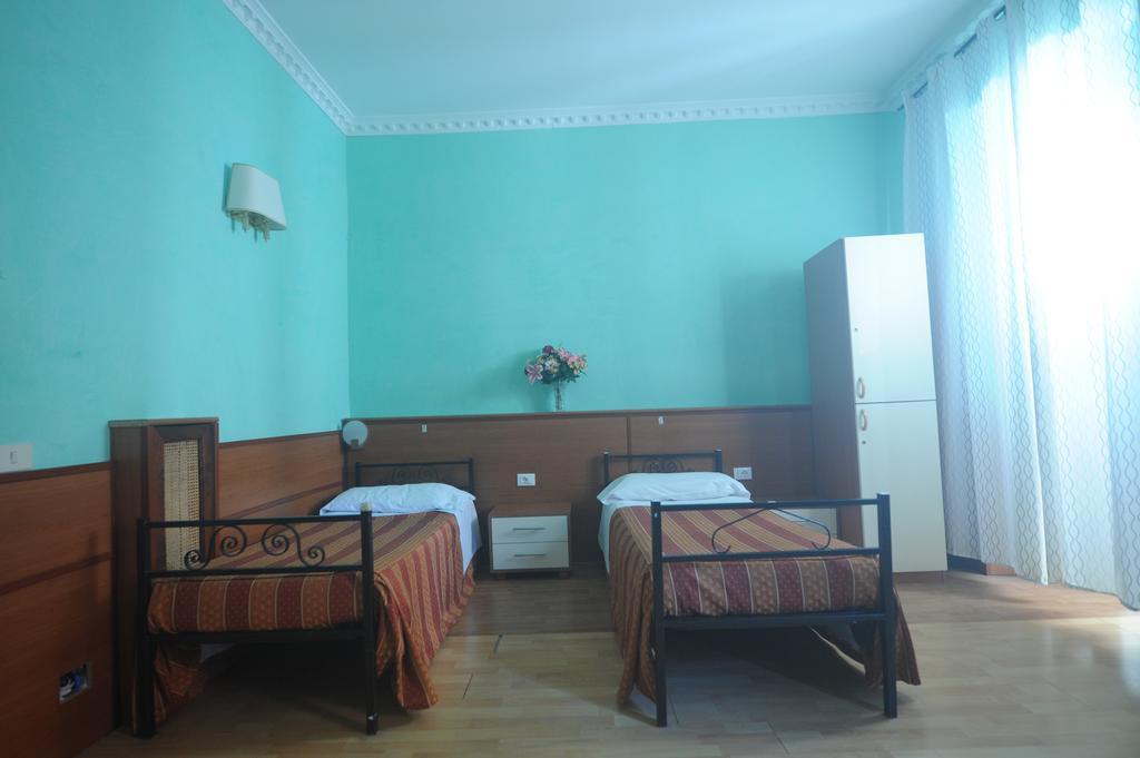 Hostel Beauty *