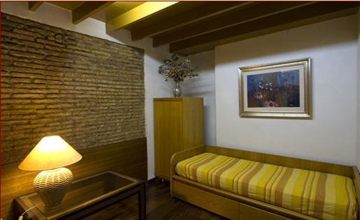 Guest house Spanish Diamond Luxury & Jacuzzi 2*