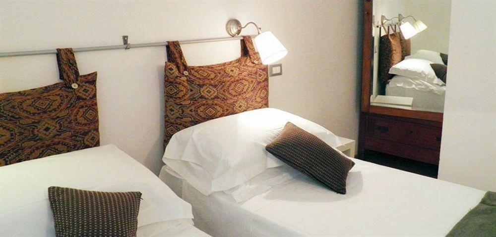 Acomodação com café da manhã  B&B Arco Del Lauro Roma
