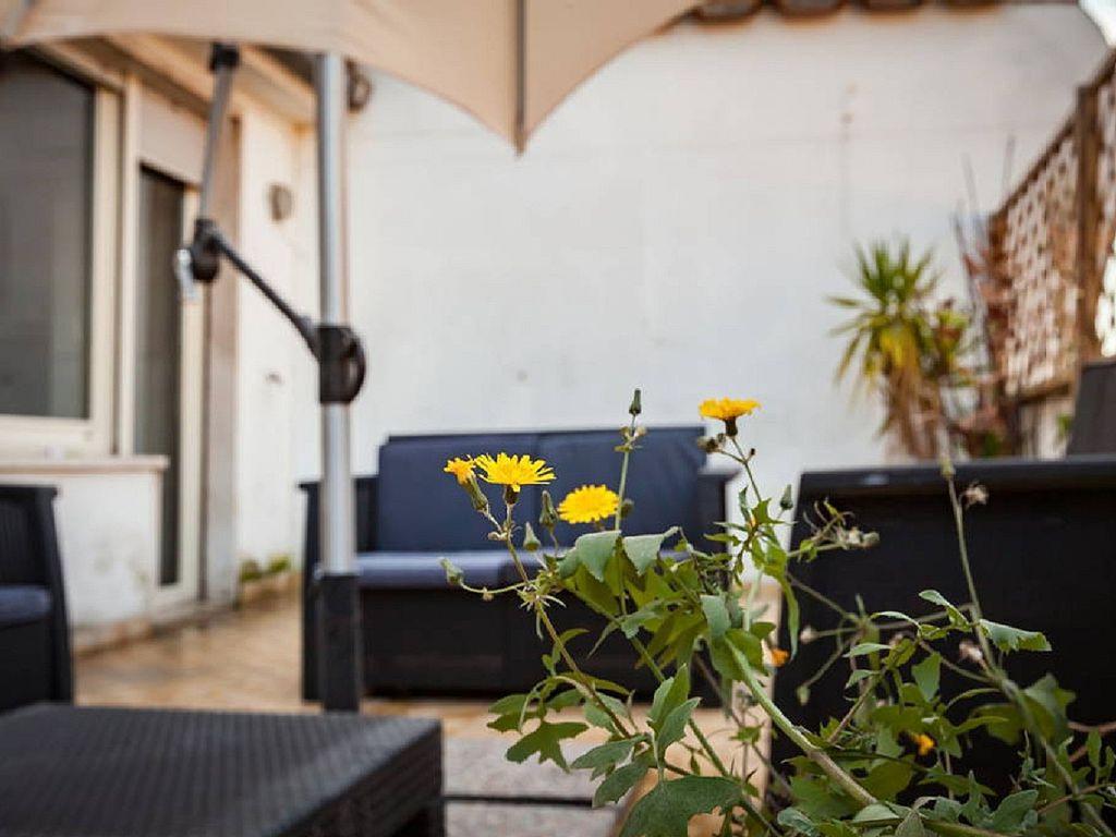 Rome Apartment With Terrace Autonomous Rome