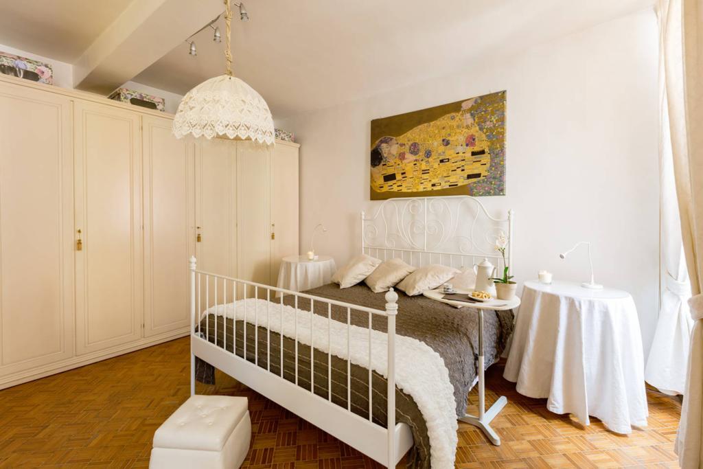 Apartment Via Laurina 40 *