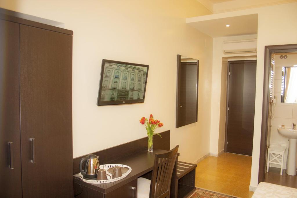Laterani Guest house